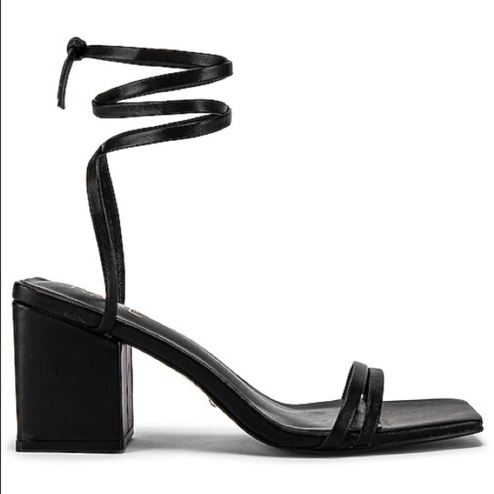 NWT RAYE Ibiza Heel in Black